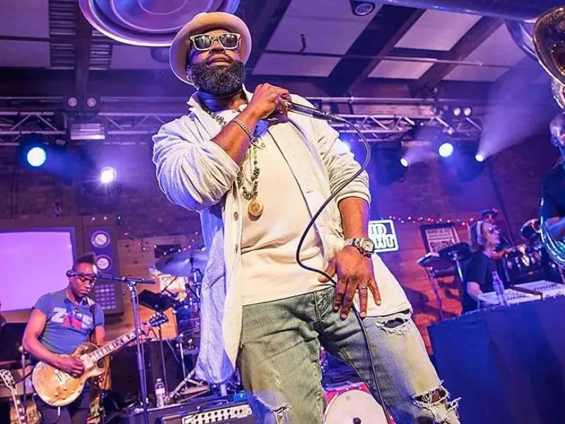 The Roots tickets